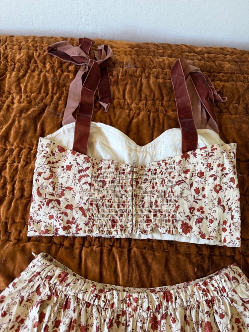 Kacey Musgraves x Reformation Set - Picture 4 of 7